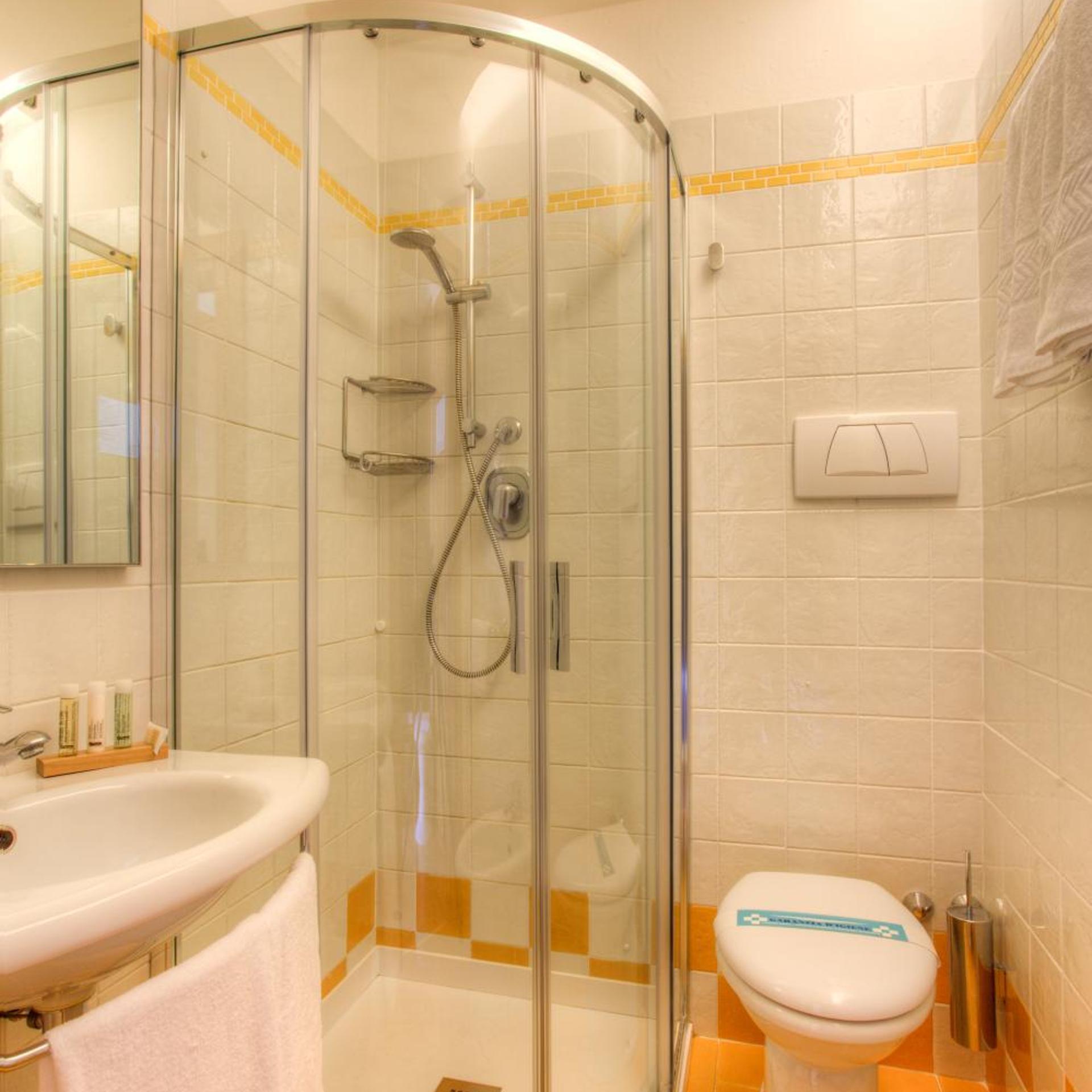 Hotel Ancora 50/50