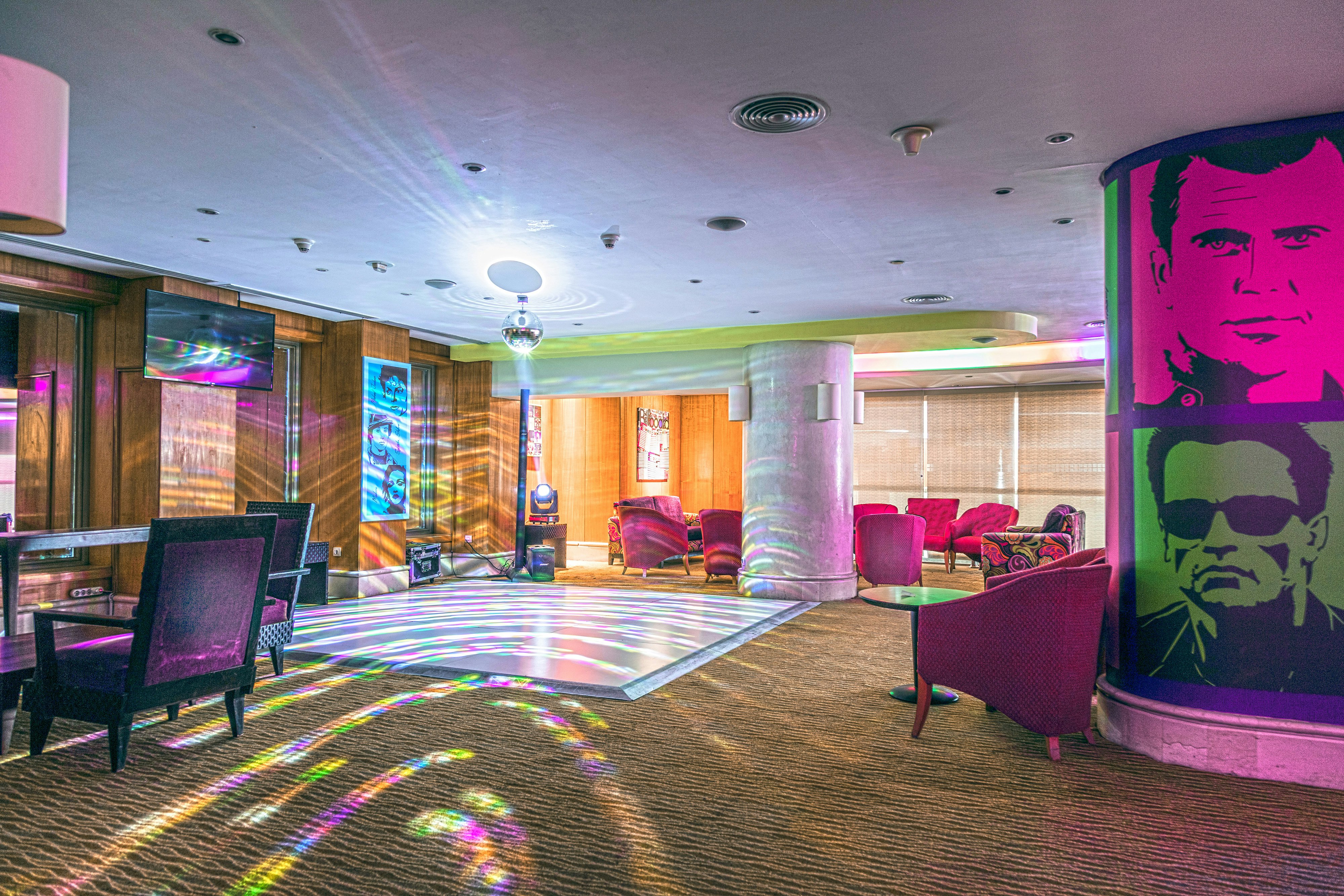 Holiday Inn Cairo City Stars 70/76