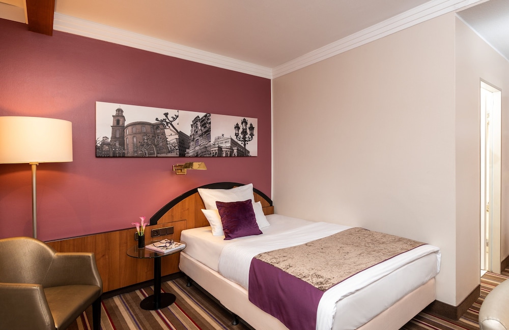 Leonardo Hotel Frankfurt City South 12/84
