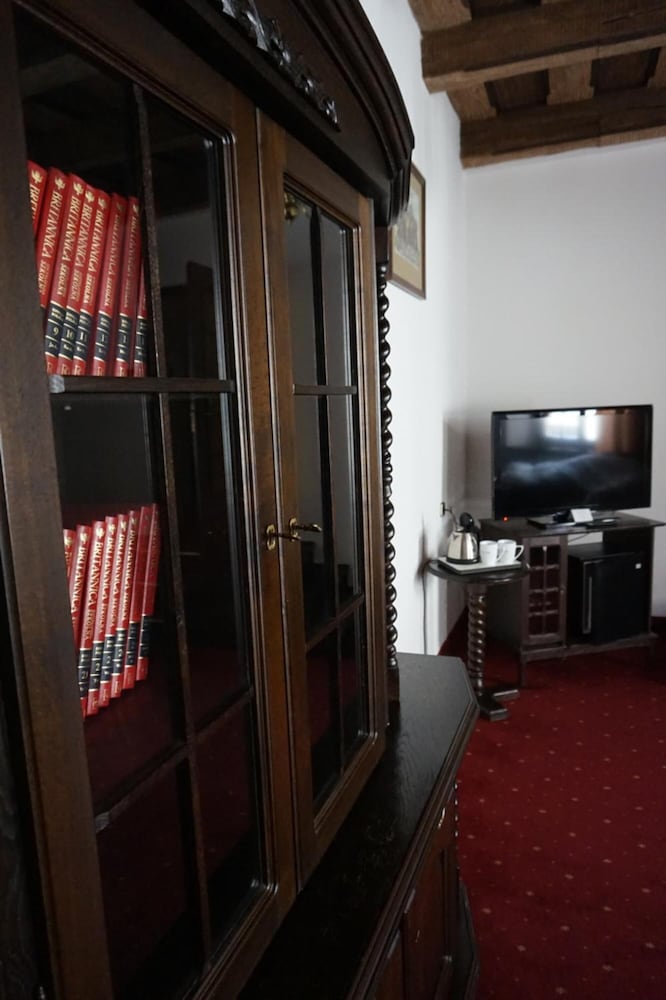 Dwor Polski Hotel 3/50