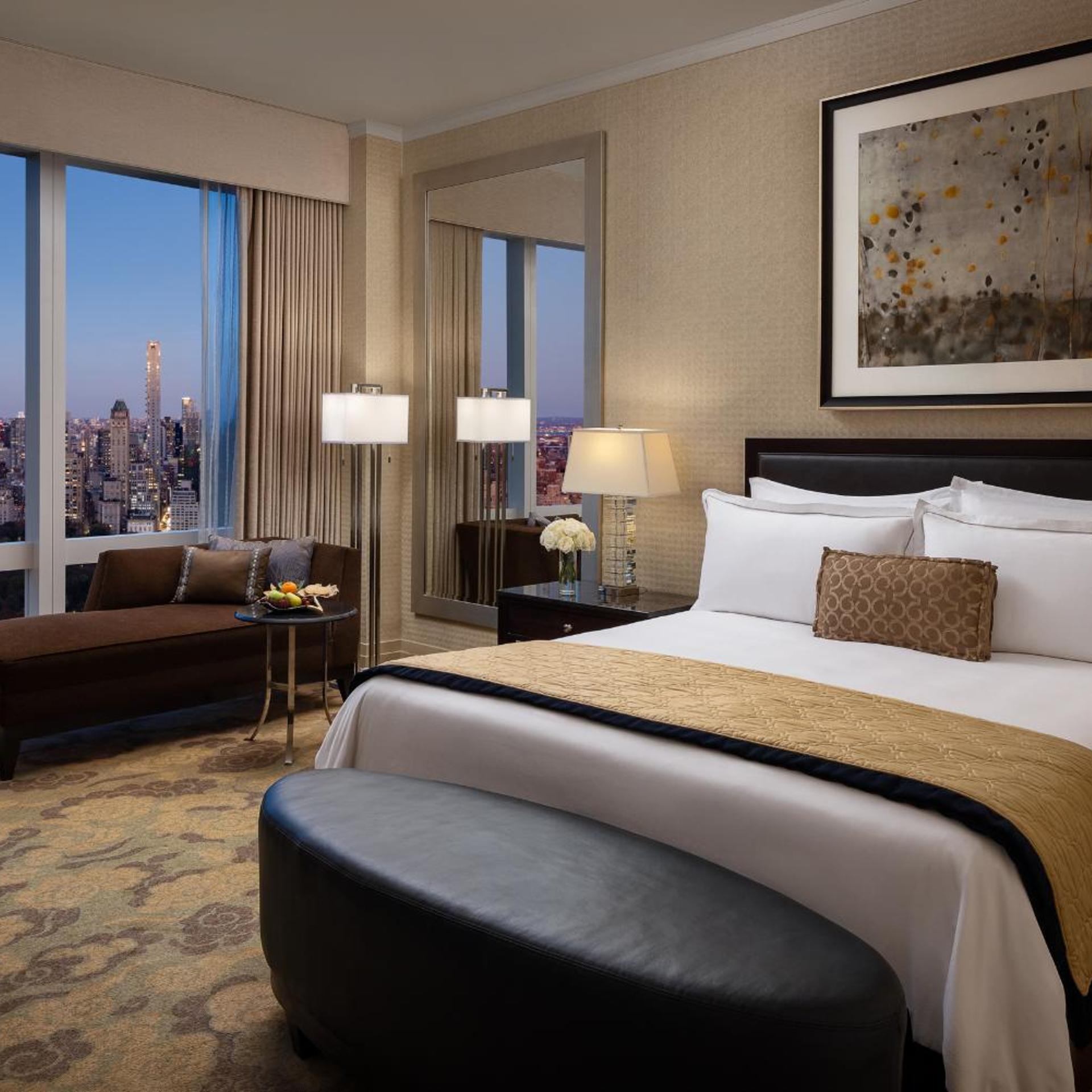 Premier, King Bed, Central Park View, Accessible