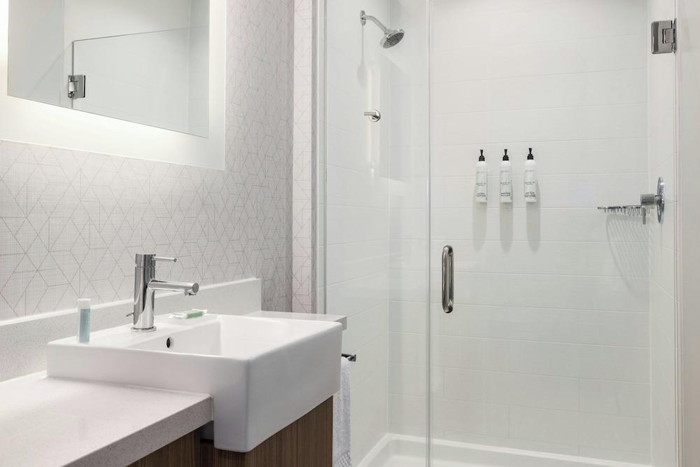 جناح بسرير كينج مع سرير سحّاب إضافي، Springhill Suites Dayton Vandalia 10/10