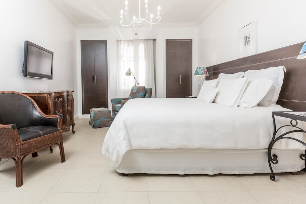 La Mision Hotel Boutique 13/67