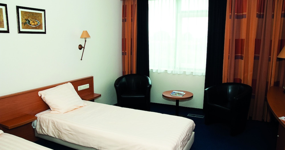 Fletcher Hotel Steenwijk 11/42