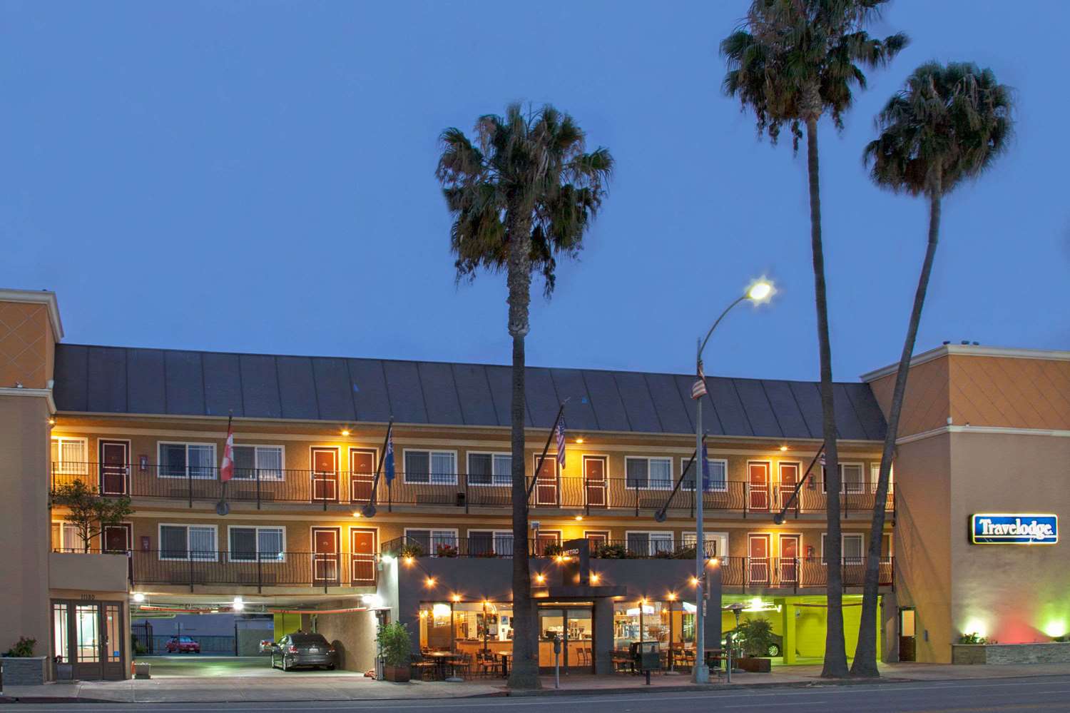 Travelodge by Wyndham Culver City 2/52