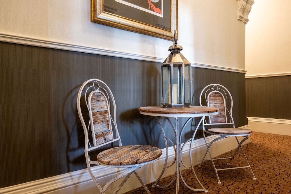 Cedar Court Hotel Harrogate 53/59
