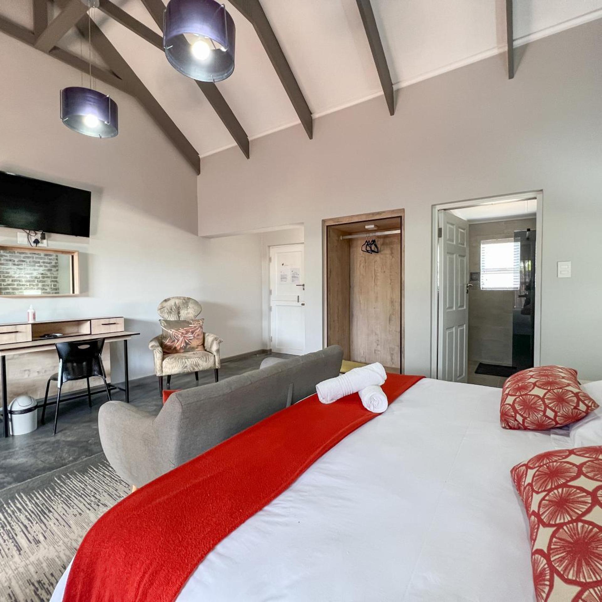 The Featherbed - Oudtshoorn 12/50