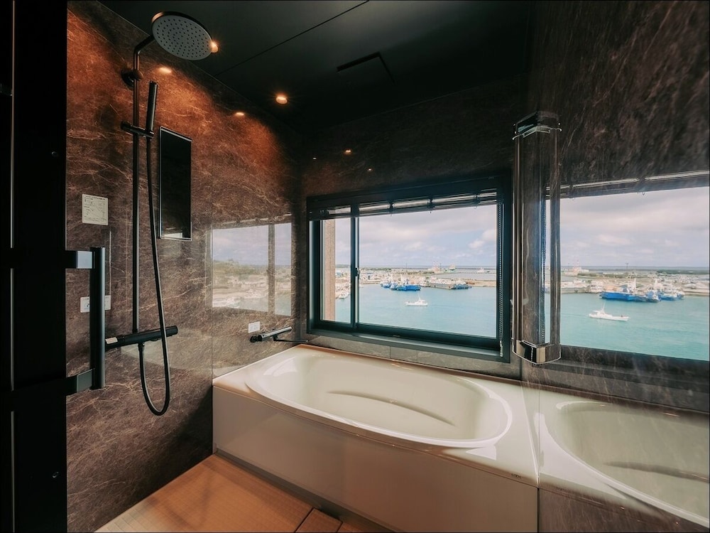 غرفة ديلوكس بسريرين مزدوجين بإطلالة على البحر، Tanegashima Araki Hotel 10/10