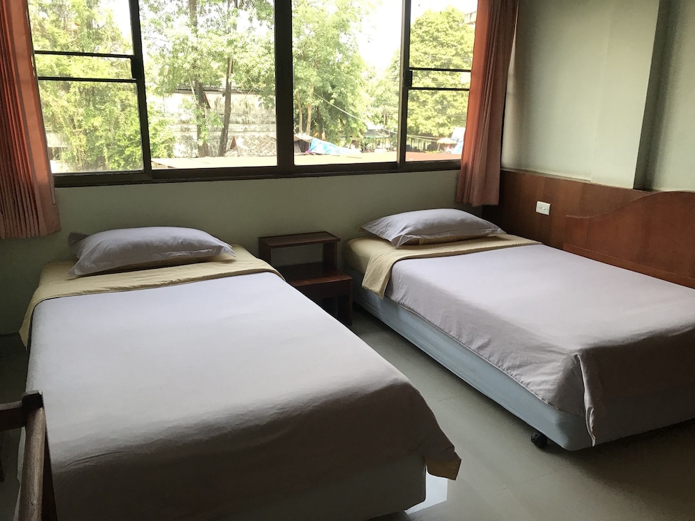 STANDARD, TWIN BEDS