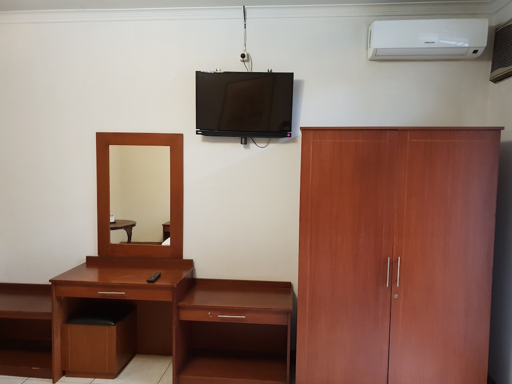 DeQur Hotel Bandung 62/71