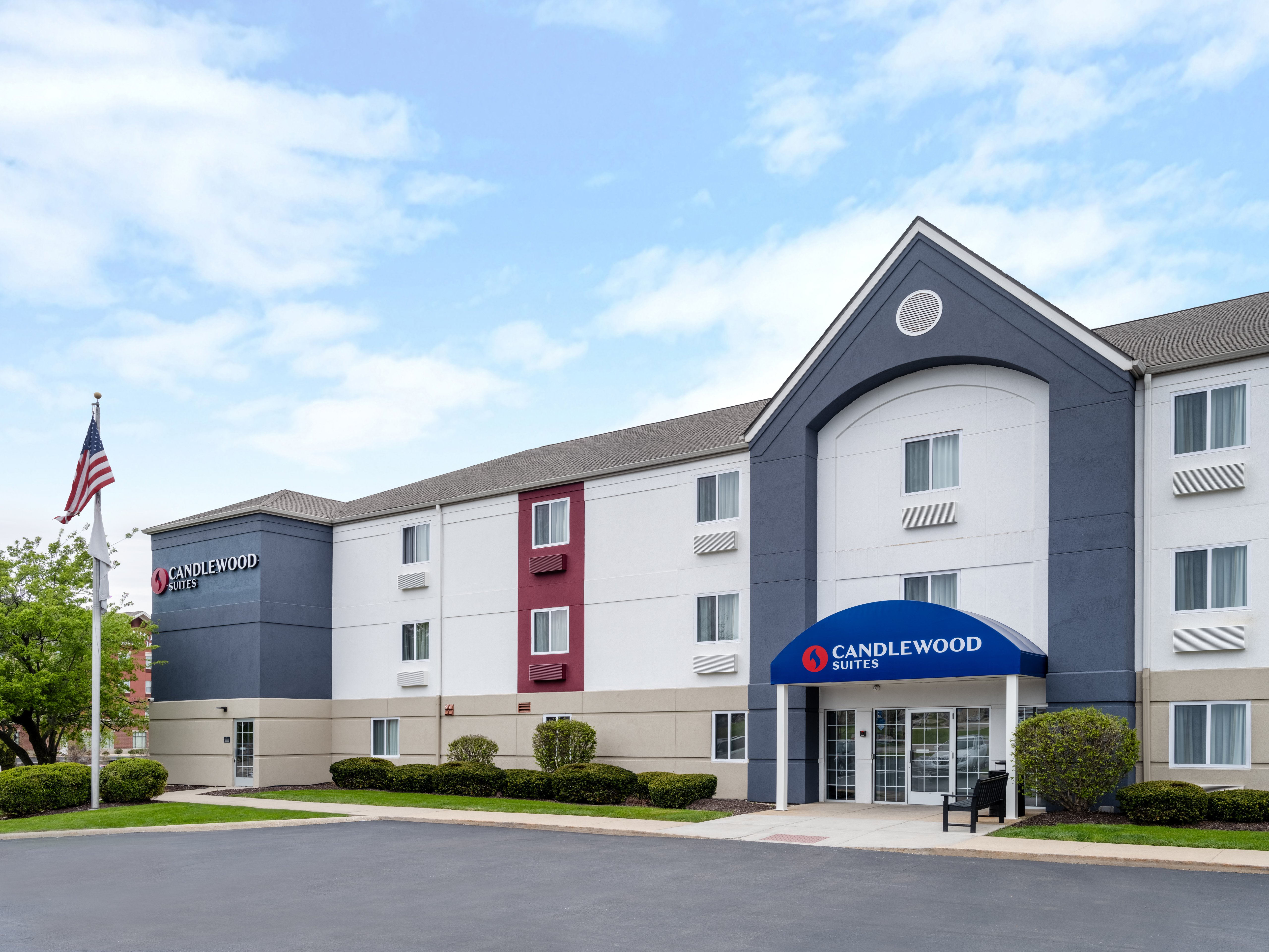 CANDLEWOOD SUITES ROCKFORD 37/38