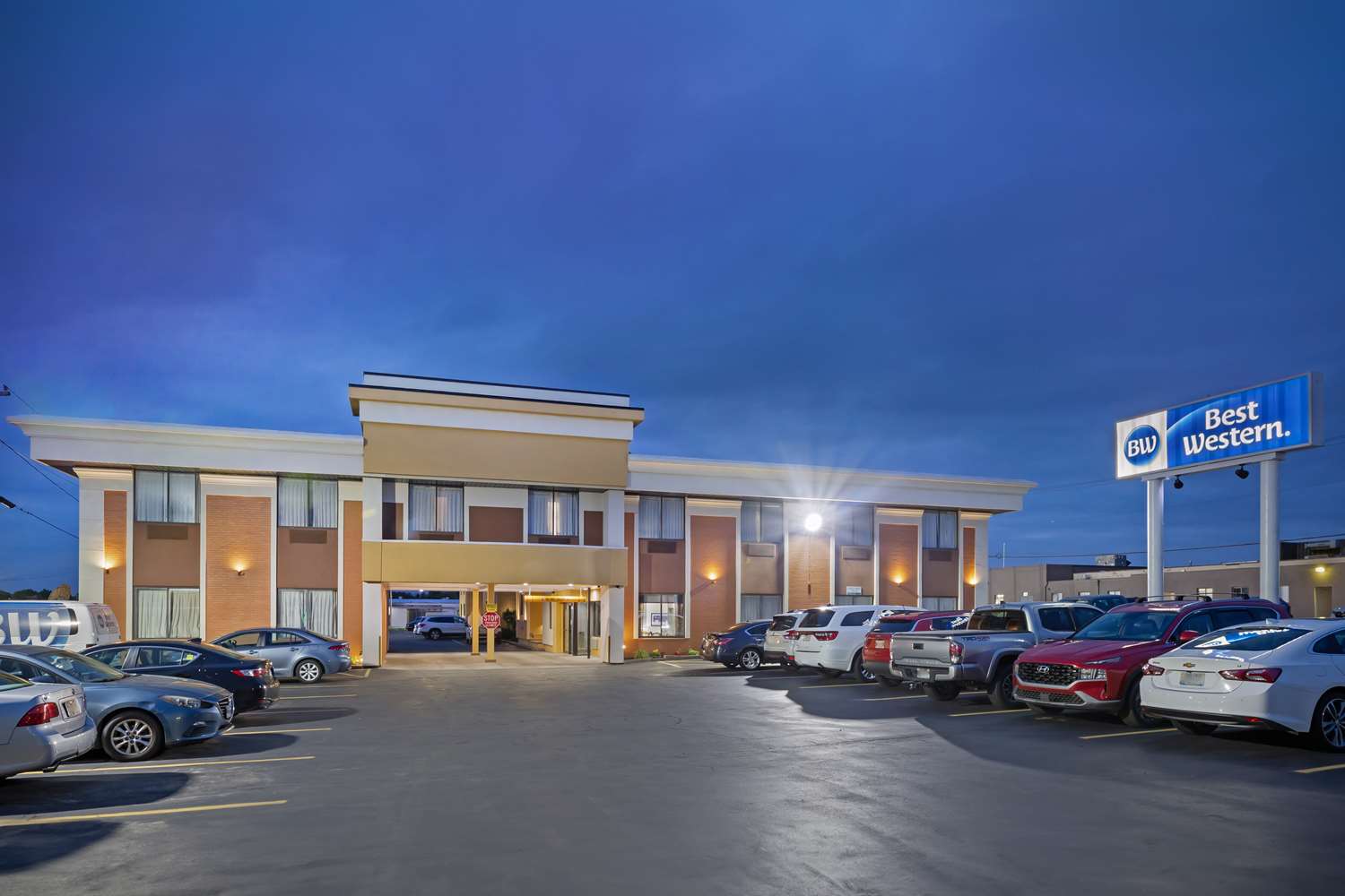 Best Western The Inn At Rochester Airport 33/37
