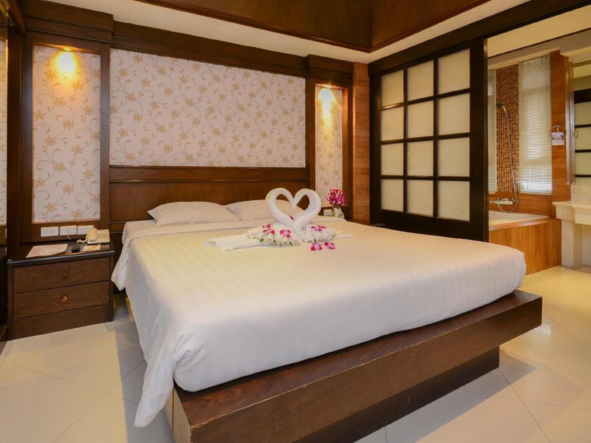 RAYABURI BEACH CLUB 17/37