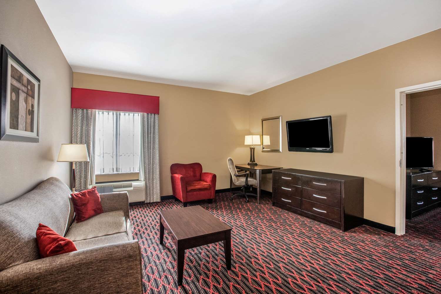 La Quinta Inn & Suites by Wyndham Conway 9/29
