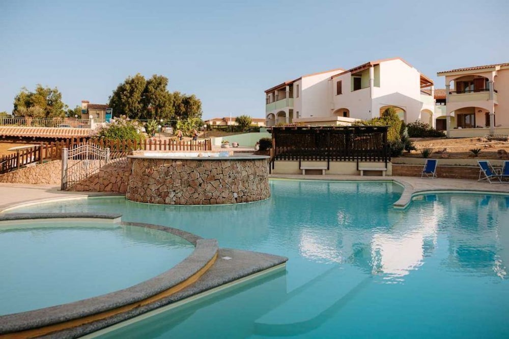 Mimose Beach Village 28/50