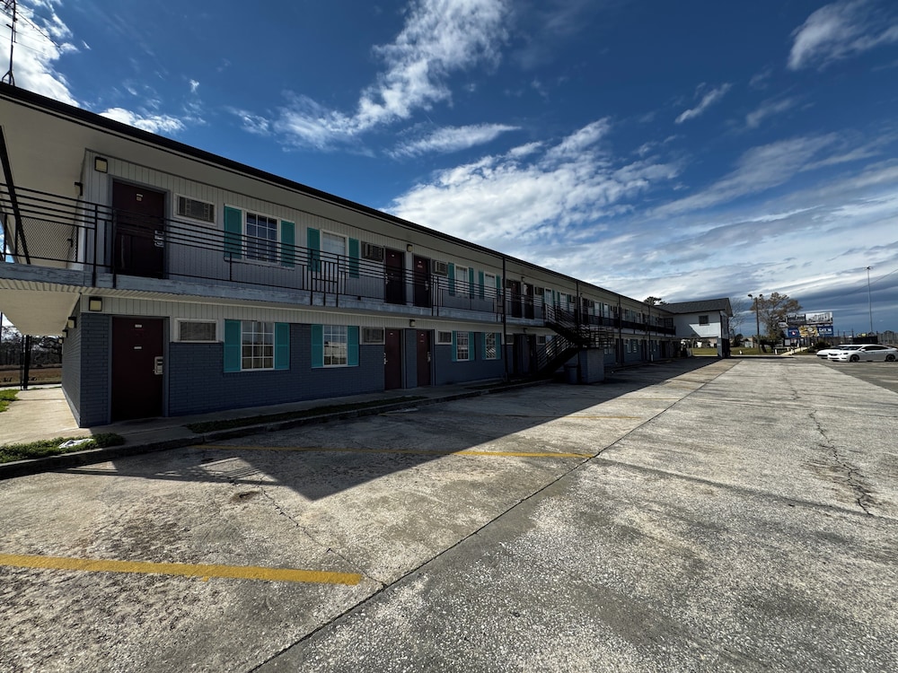 OYO Briarwood Motel 36/49