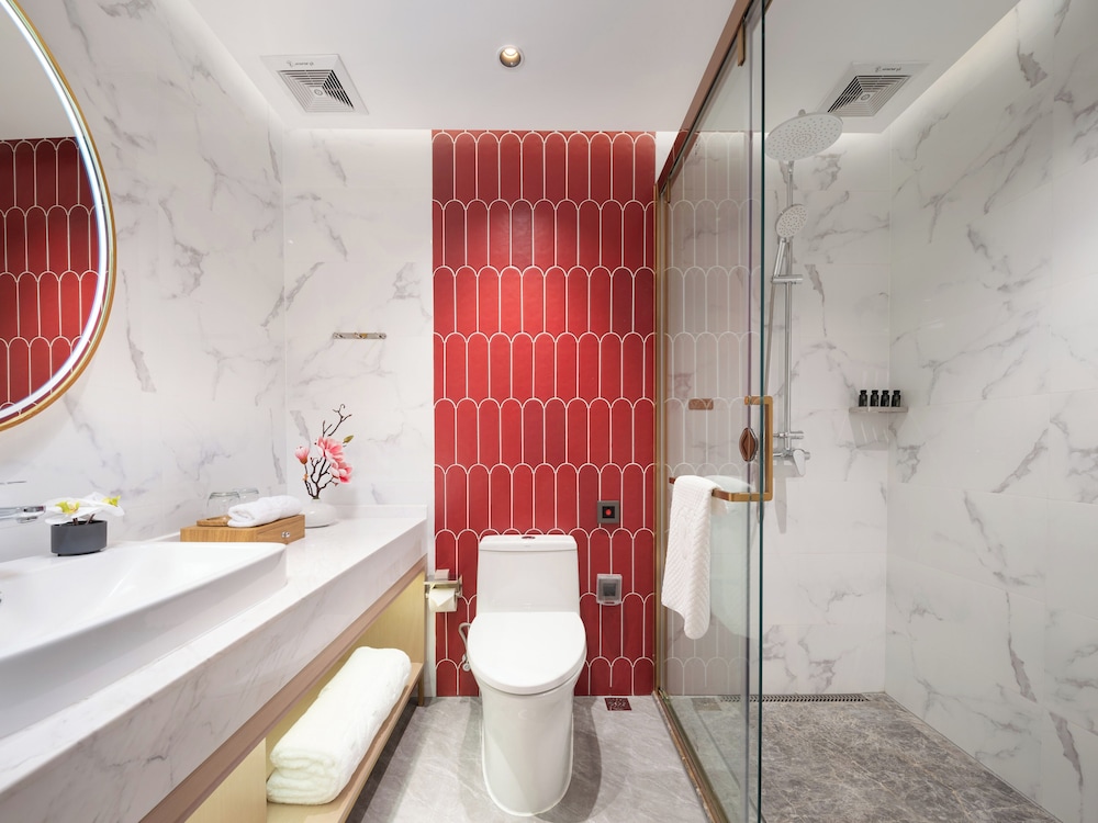 Elegant, King Bed, Queen Bed, Guangzhou Wogo Yuanbao Hotel (Zhujiang New Town) 3/3