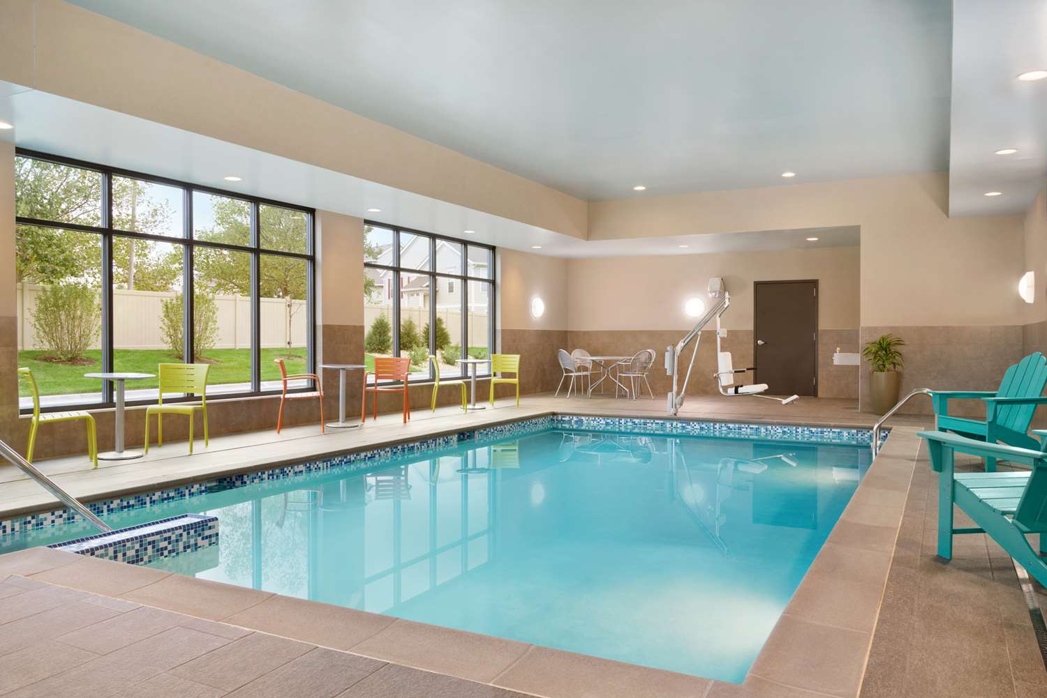 swimming pool spa