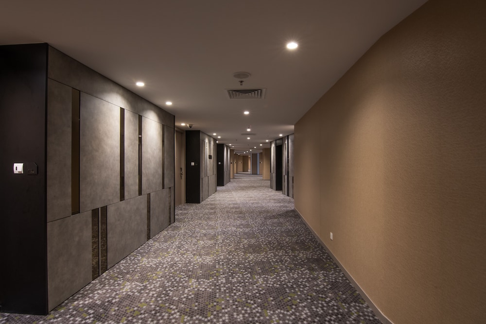 MTREE Hotel 67/69