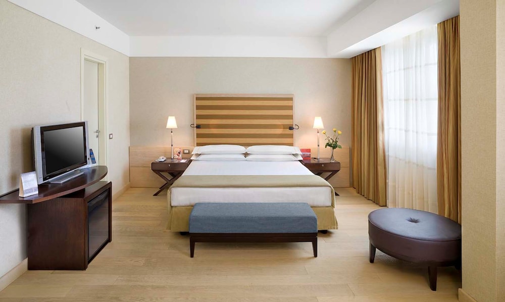 Sheraton Parco De Medici Rome Hotel 8/66