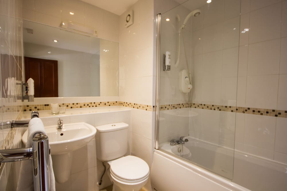 Normanhurst Hotel 46/50