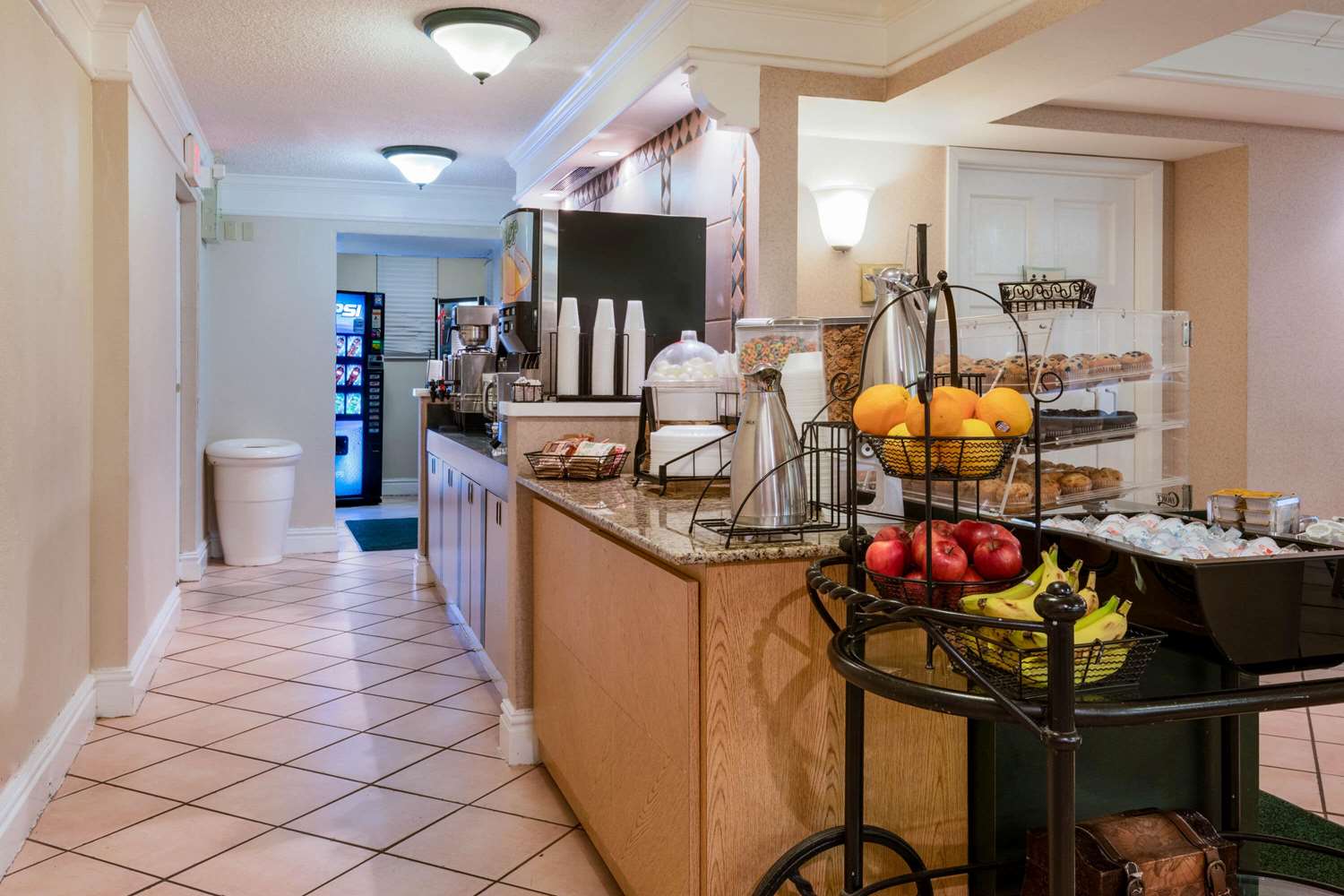 La Quinta Inn Farmington 32/44