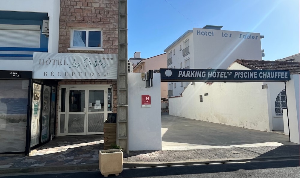 Hôtel Les Sables 41/49