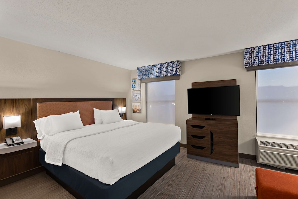 Room, King Bed, Bay View