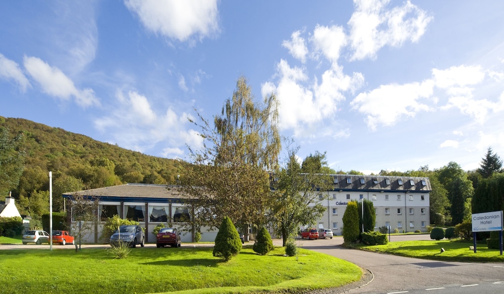 Caledonian Hotel 32/42