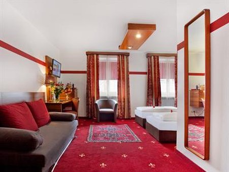 Hotel Burgschmiet 33/48