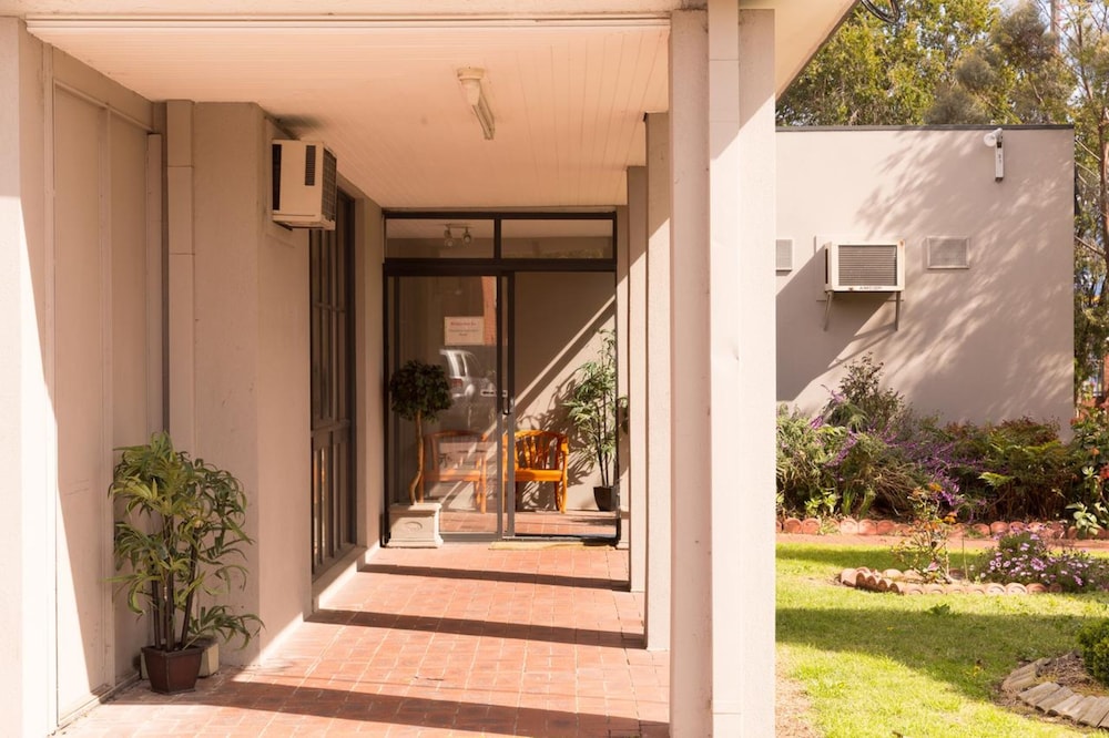 CHADSTONE EXECUTIVE MOTEL 16/19