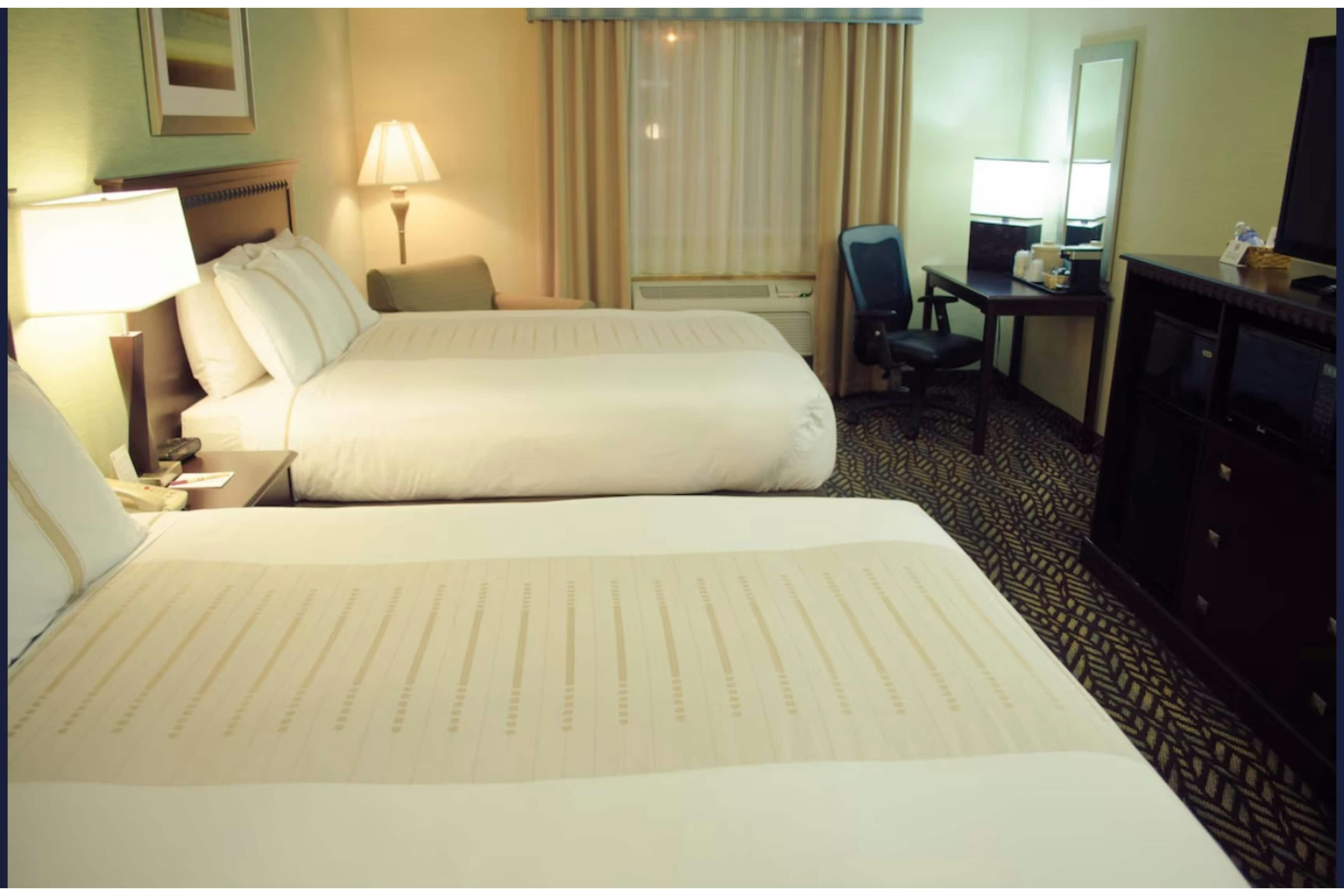 Fireside Inn & Suites 41/88