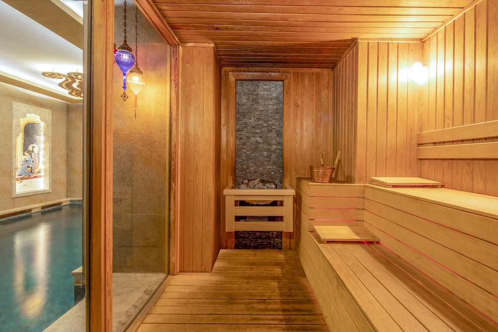 Romance Istanbul Hotel 40/75