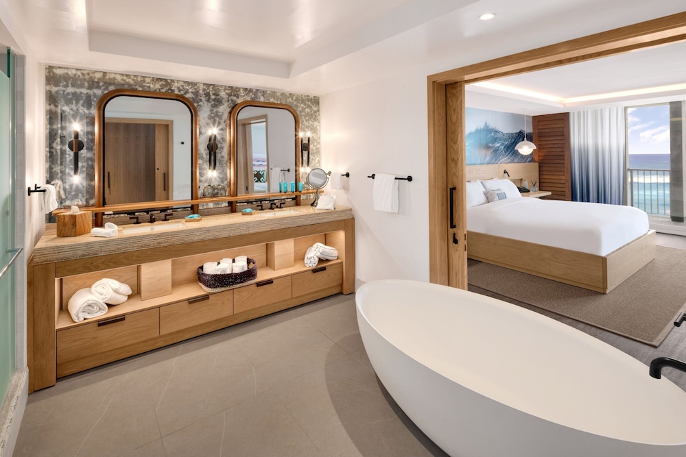 جناح كلوب بسرير كينج بغرفة نوم واحدة، The Ritz-Carlton O ahu, Turtle Bay 4/6