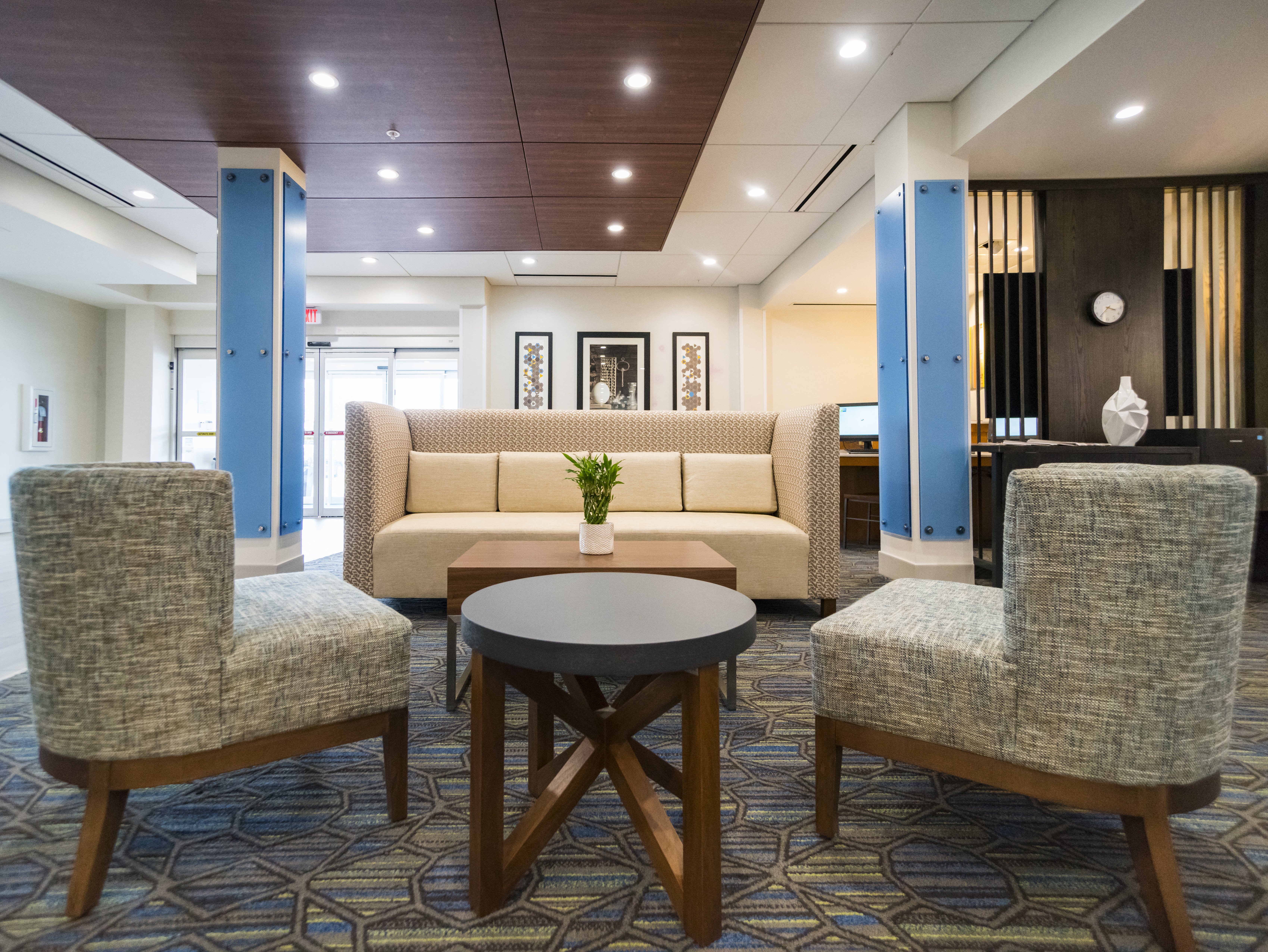 Holiday Inn Express & Suites Southaven Central - Memphis 32/53