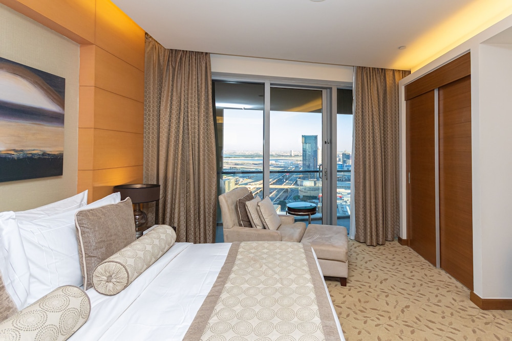 Westminster Dubai Mall 15/50
