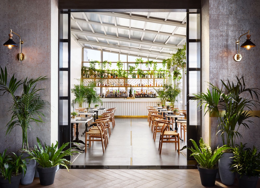 Gansevoort Meatpacking 11/77