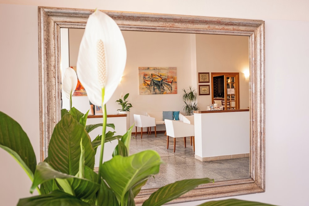 HOTEL IL GABBIANO 4/25