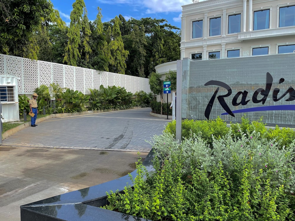Radisson Blu Hotel & Suites GRT Chennai 46/50