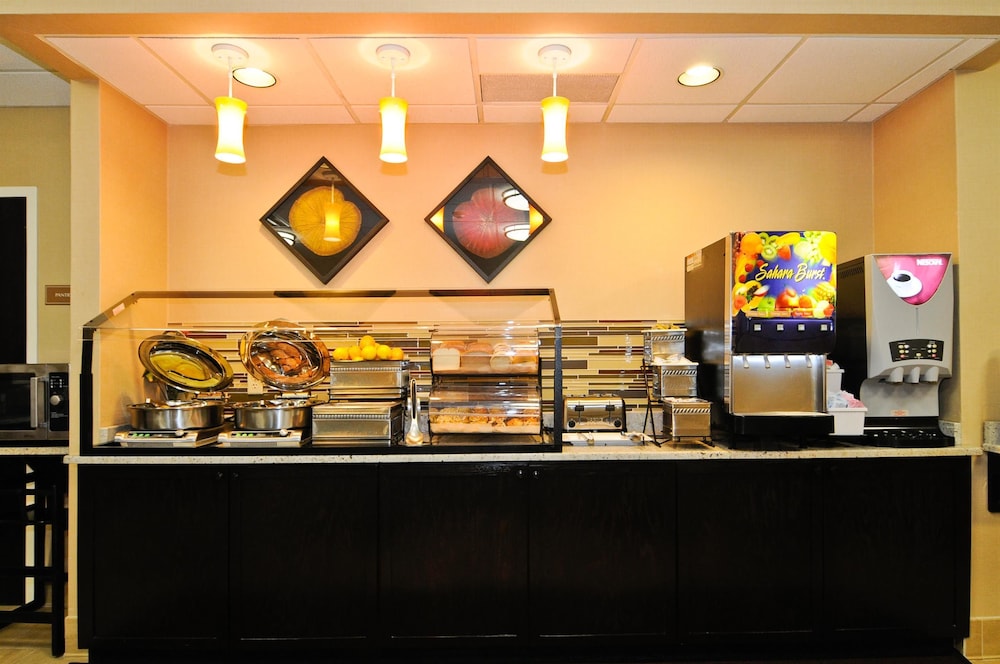 Spark by Hilton Orlando near SeaWorld 32/39