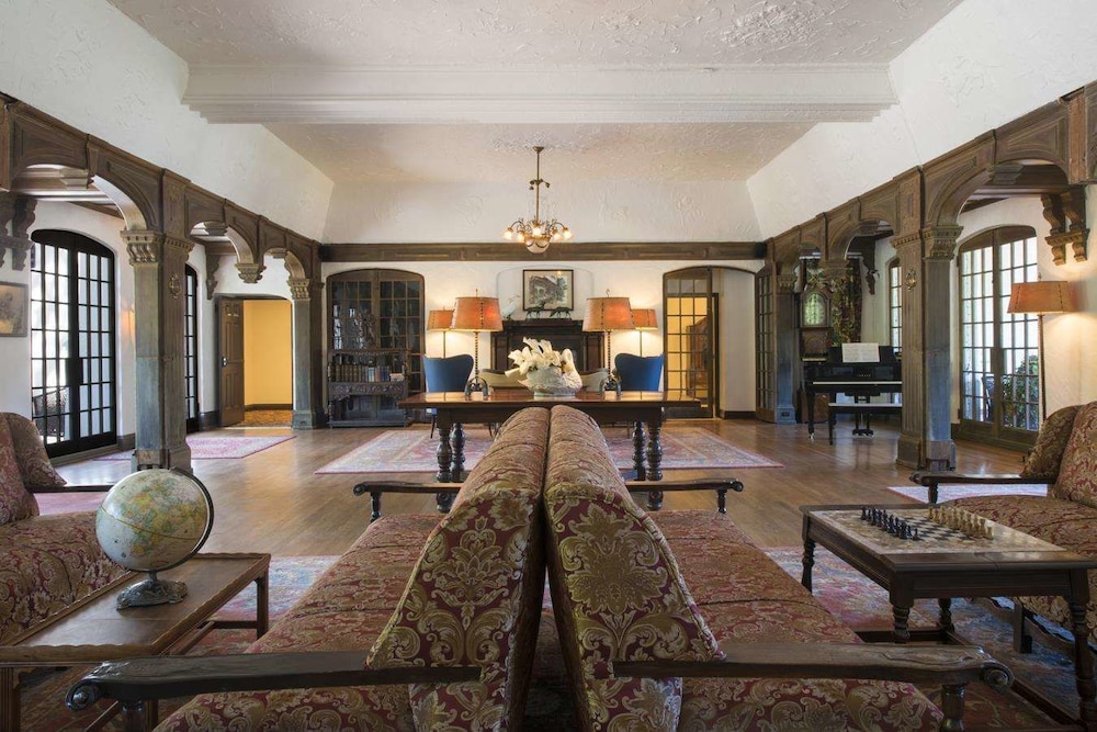 Benbow Historic Inn 45/70