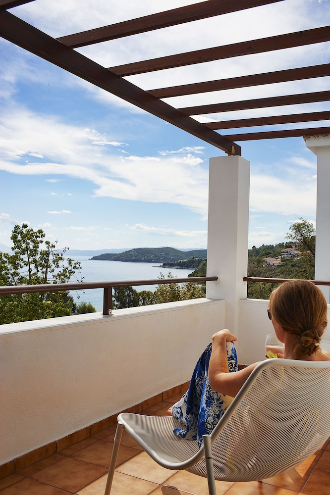 Aegean Suites - Adults Only 42/57