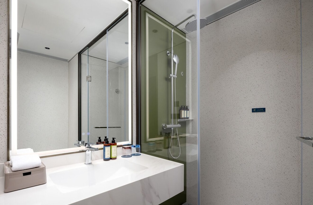 Fragrant Hill Empark Hotel 54/55