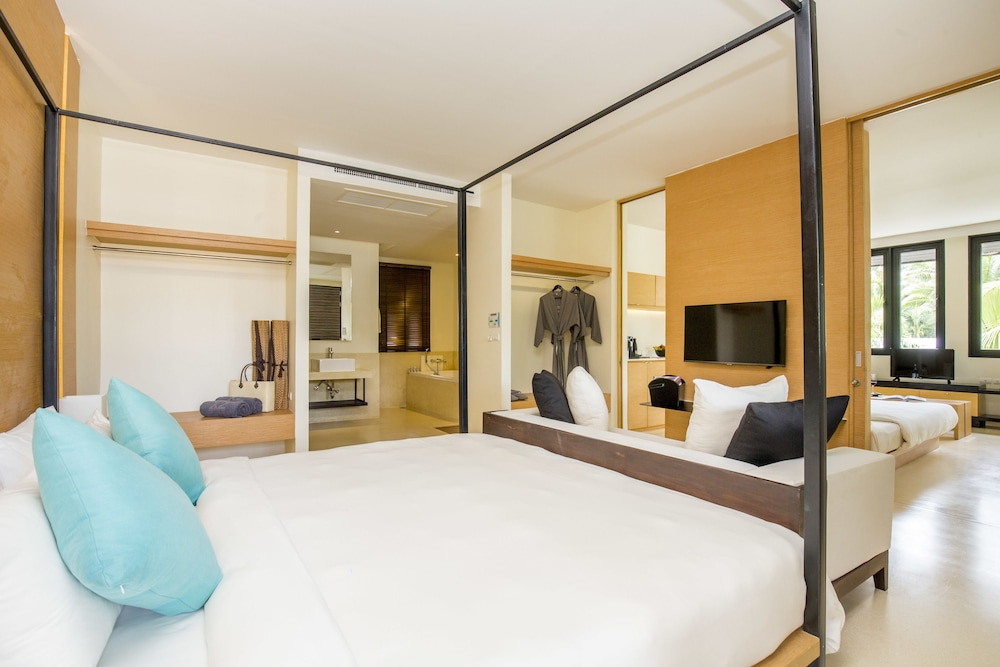 The Anda Mani Khaolak Beachfront Villas 12/50
