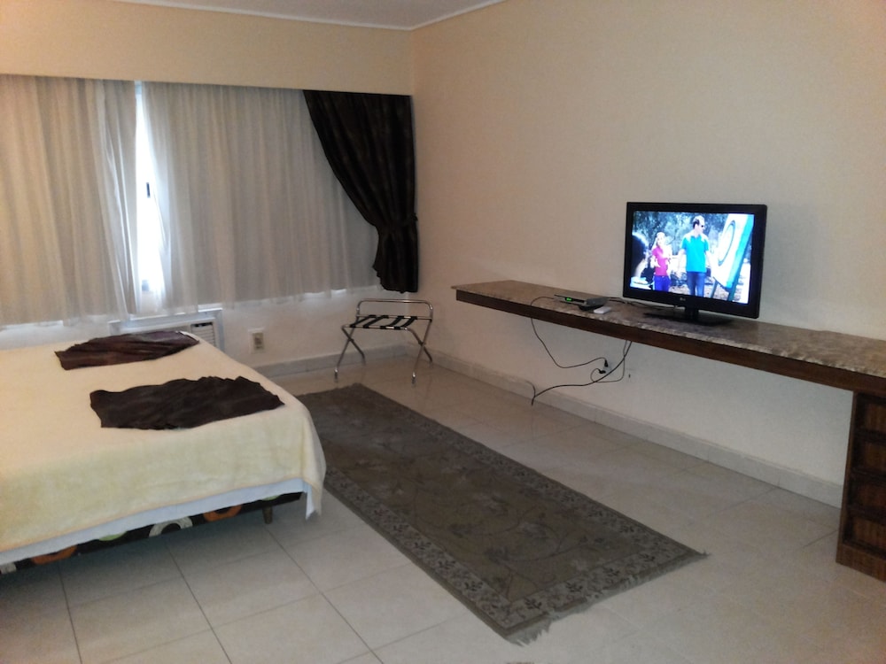 KANZY HOTEL 40/45