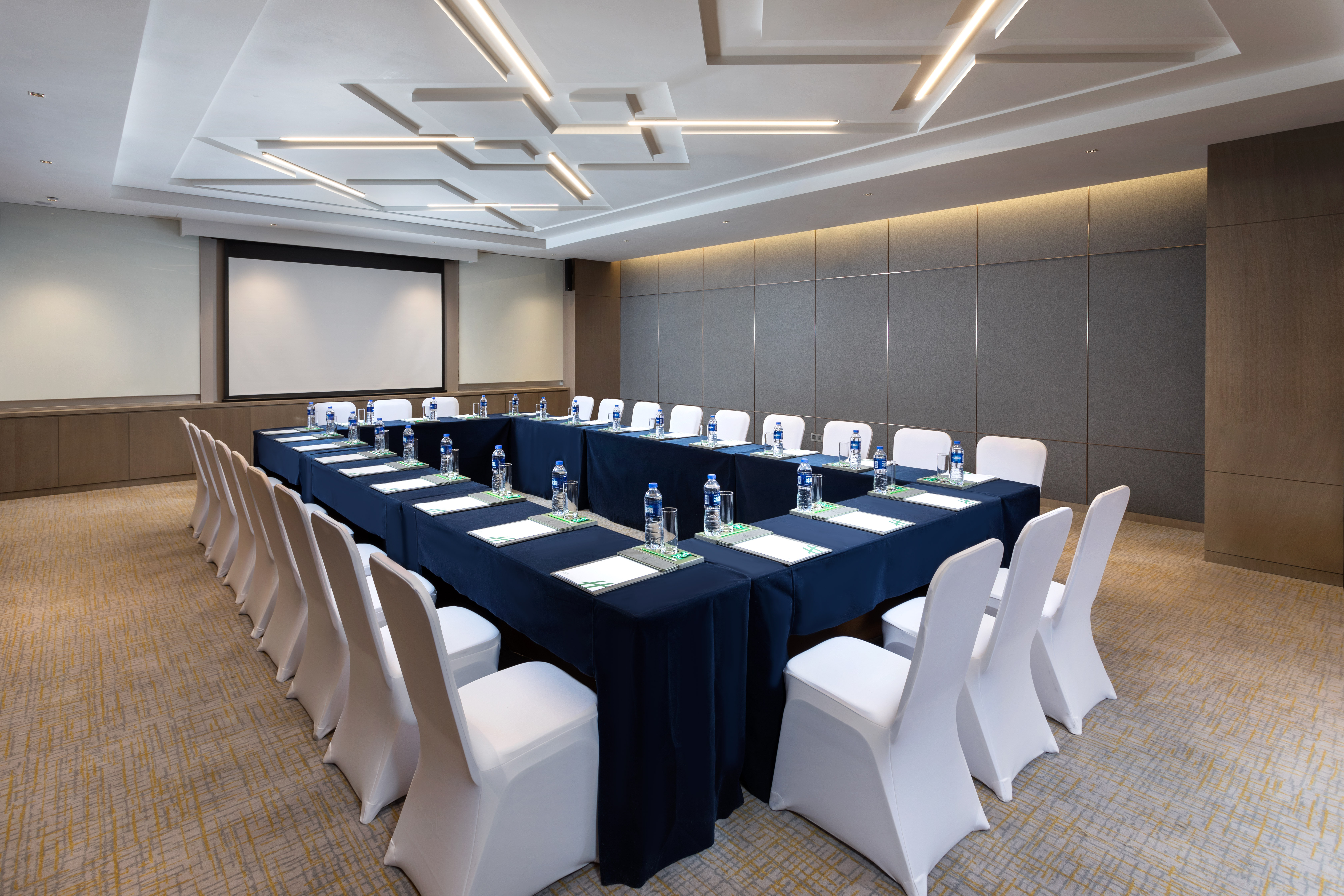 Holiday Inn Guiyang City Center 41/49