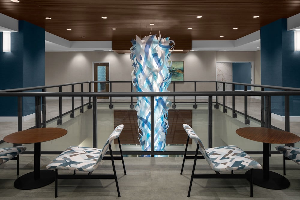 Courtyard by Marriott Myrtle Beach Oceanfront 28/48