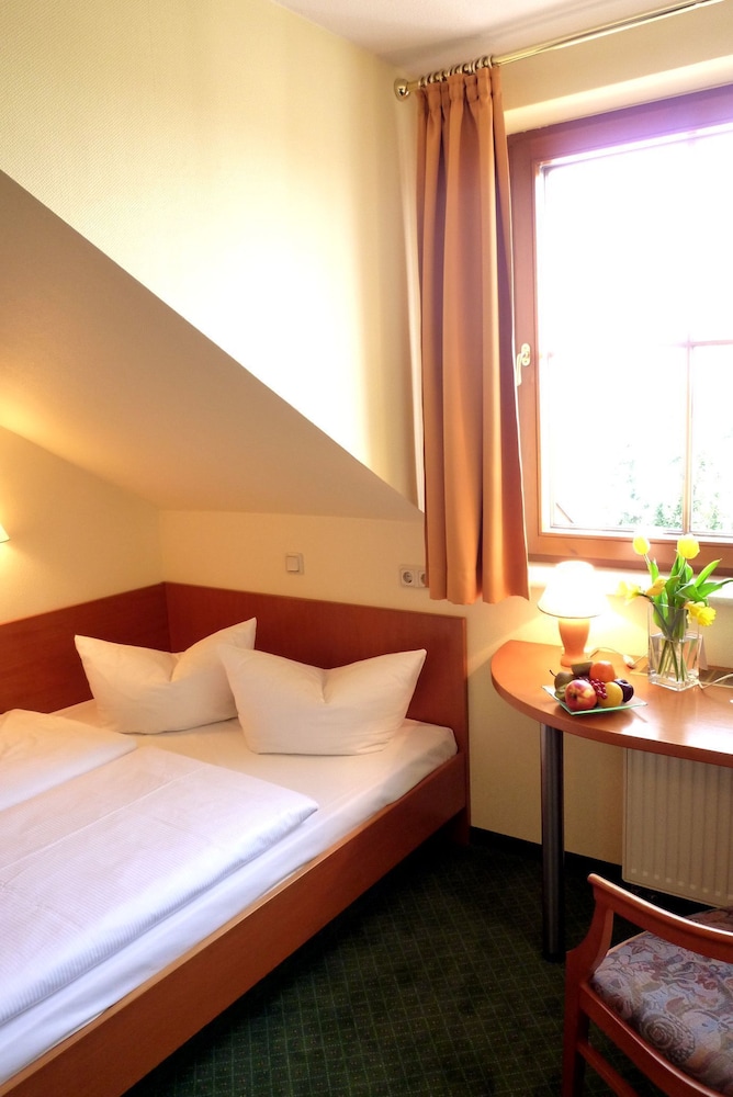 Landhotel Dresden 12/50