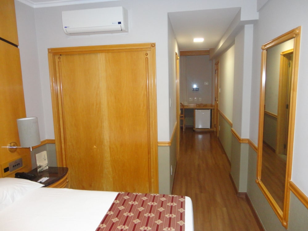 Bourbon Londrina Hotel 38/75