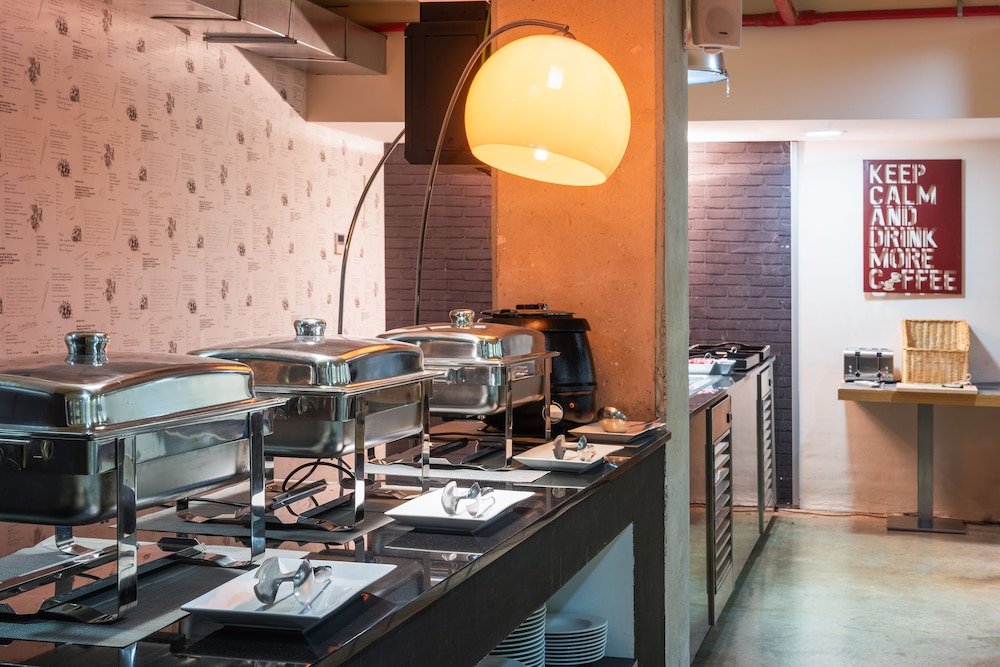 Madrid Airport Suites Affiliated By Melia 10/67